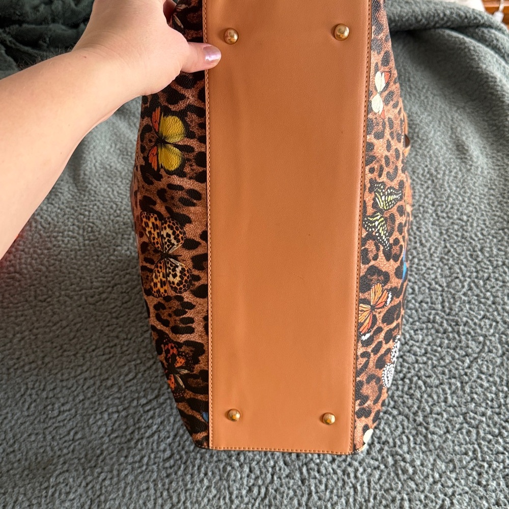 Leopard Print Tote Bag with colorful Butterfly Accents - Picture 3 of 6